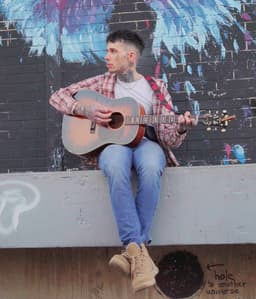 Russell — Founder of LVL2